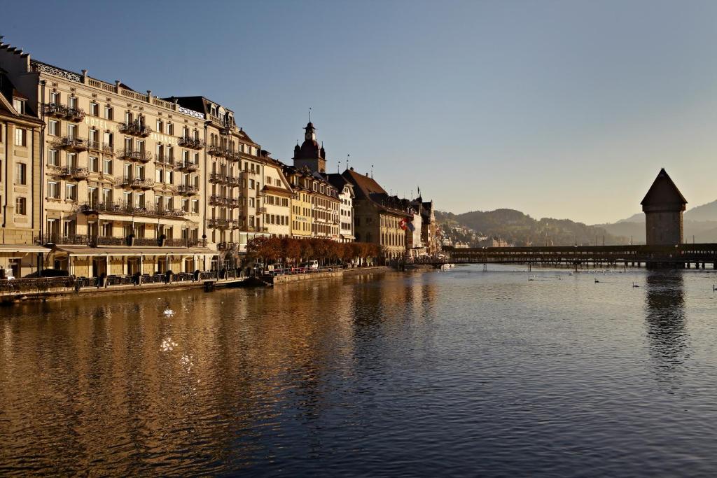 hotels with balcony in Luzern