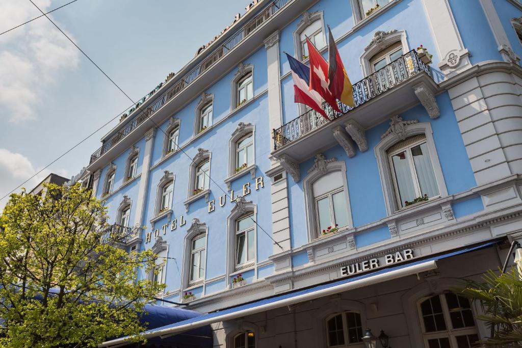 hotels with balcony in Basel