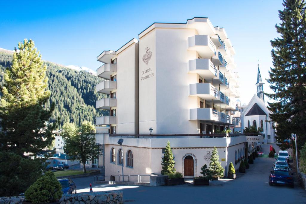 hotels with balcony in Davos