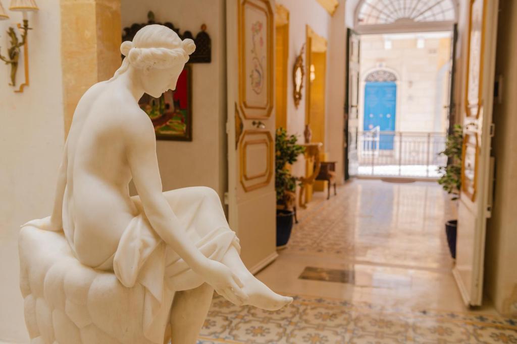 hotels with balcony in Valletta Malta Postal Museum