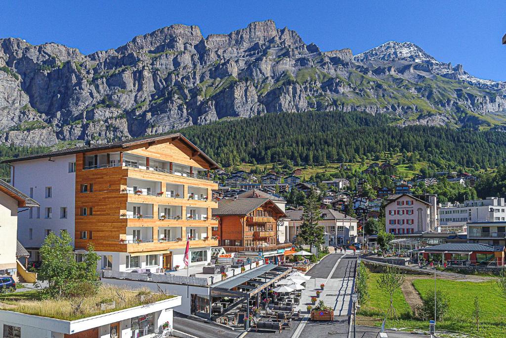 hotels with balcony in Leukerbad