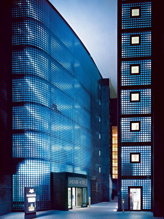 hotels with balcony in Cologne