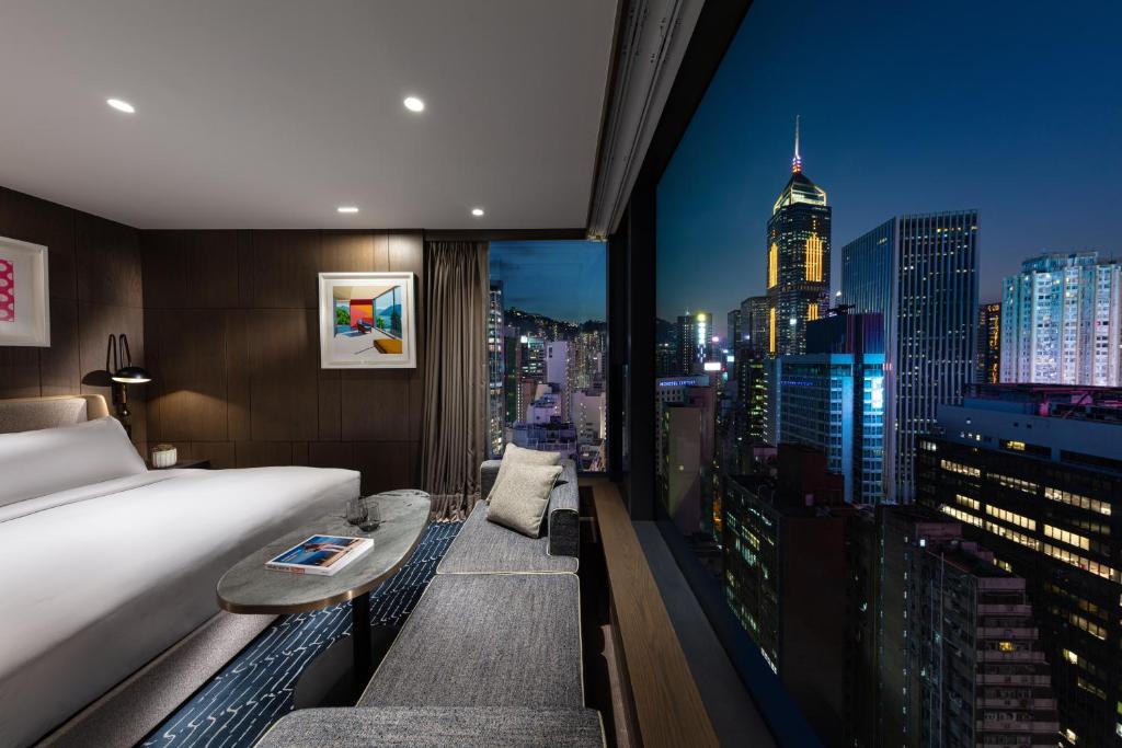 hotels with balcony in Hong Kong