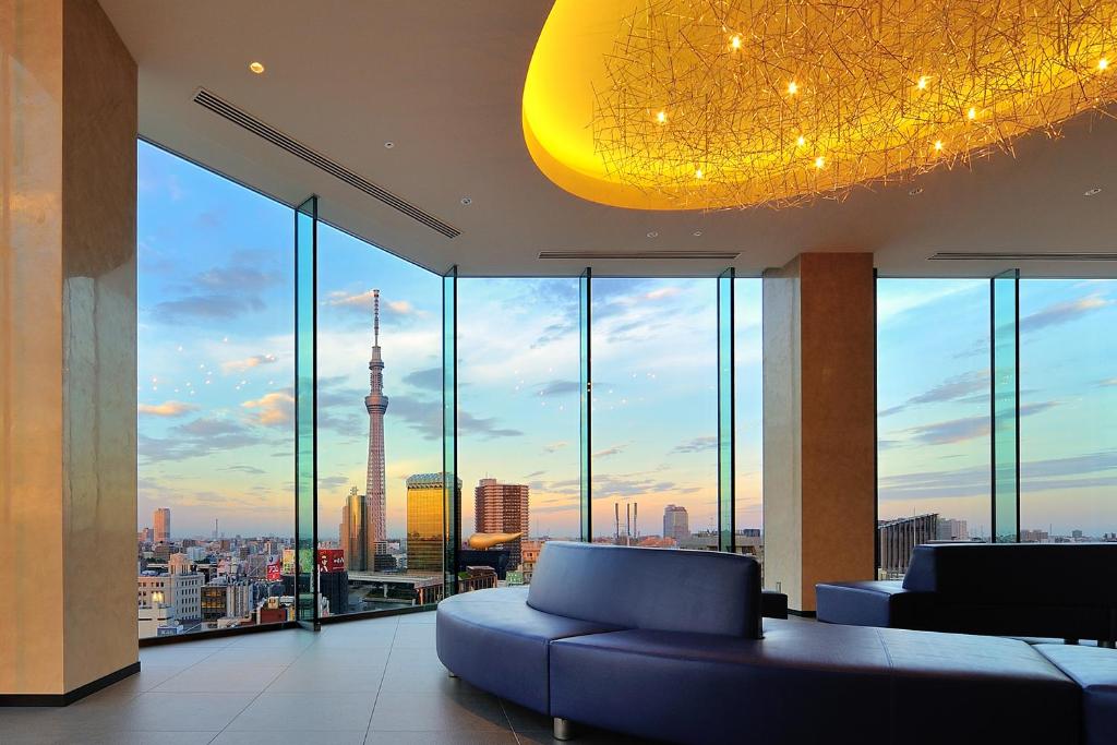 hotels with balcony in Tokyo