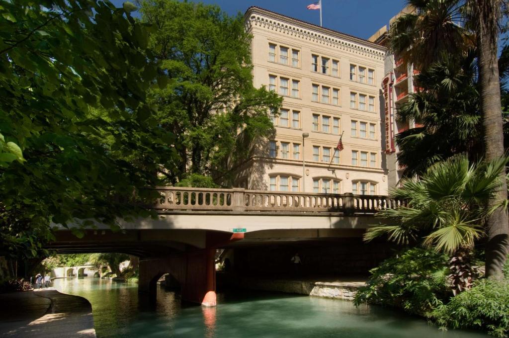 hotels with balcony in San Antonio United States