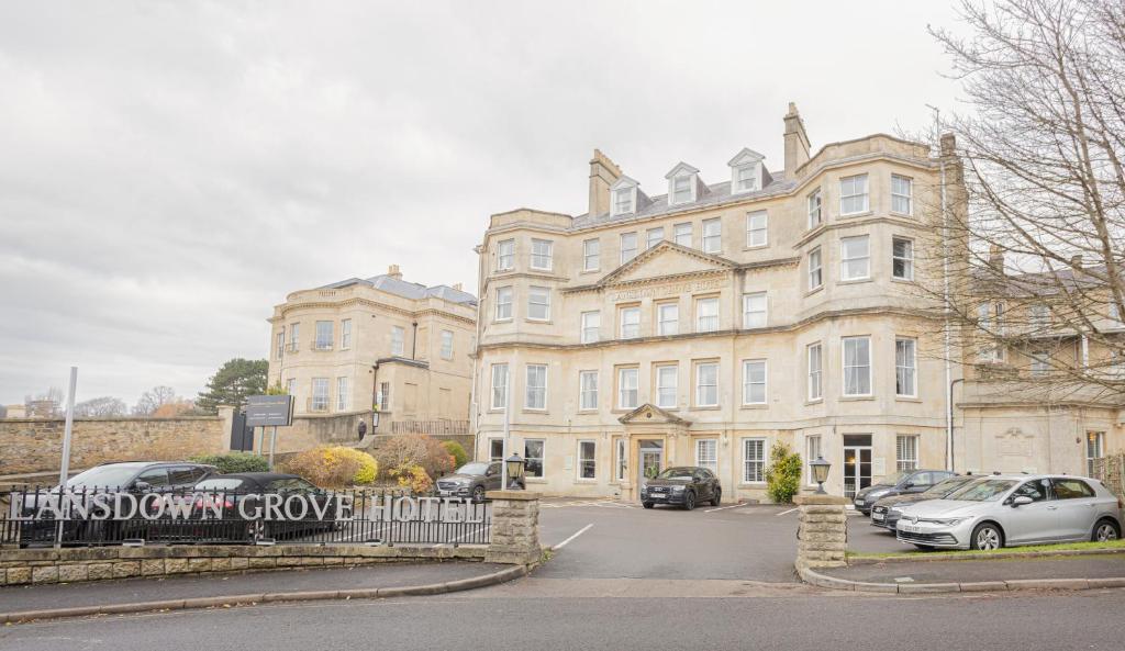 hotels with balcony in Bath