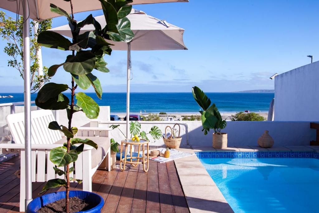 hotels with balcony in Cape West Coast