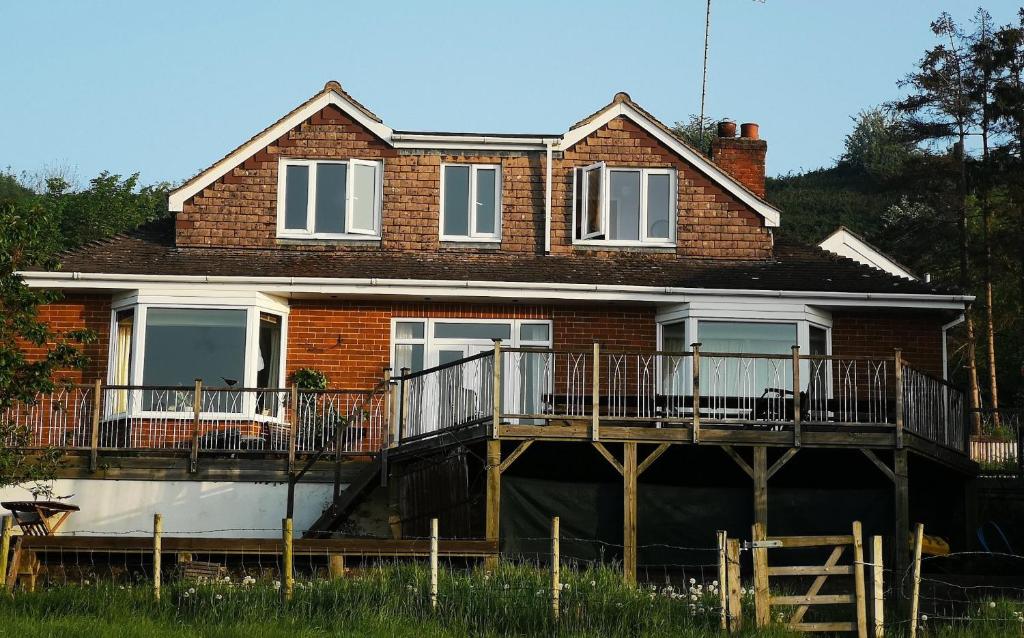 hotels with balcony in Glastonbury