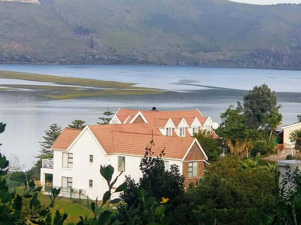 hotels with balcony in Knysna