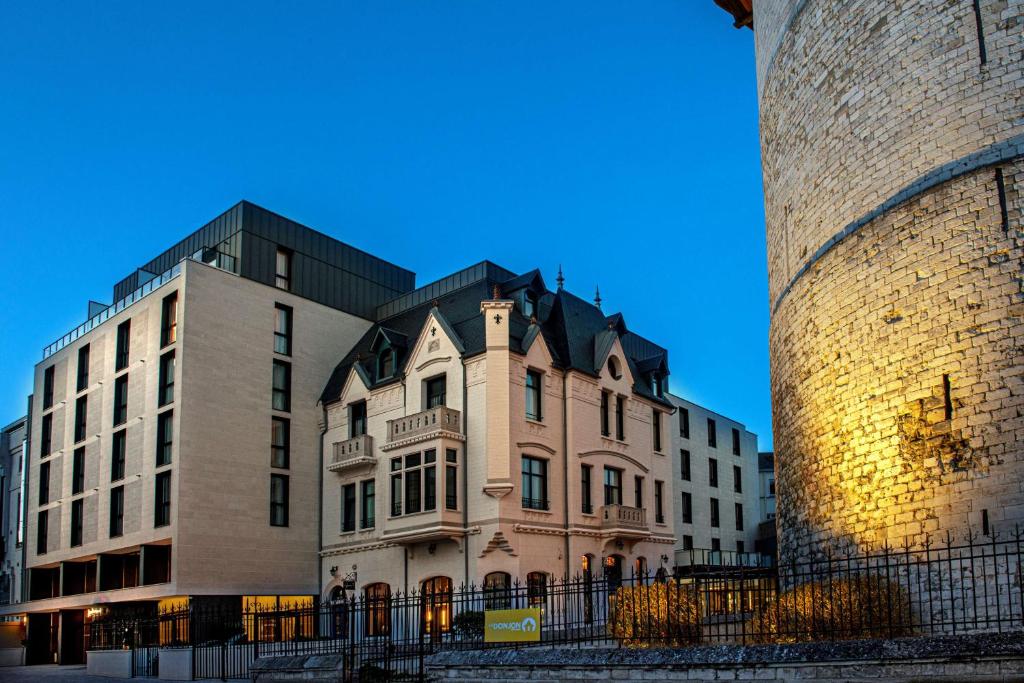 hotels with balcony in Rouen