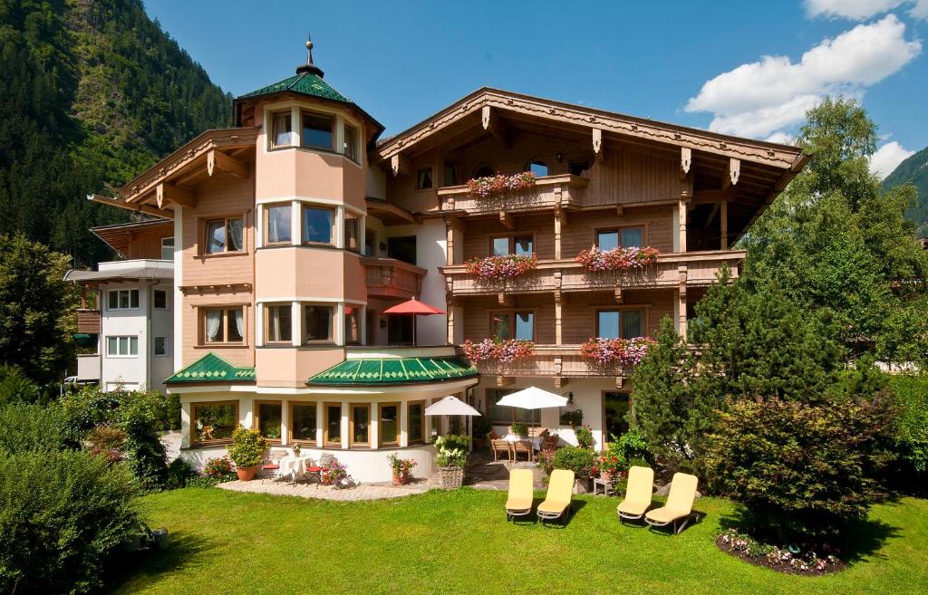 hotels with balcony in Mayrhofen