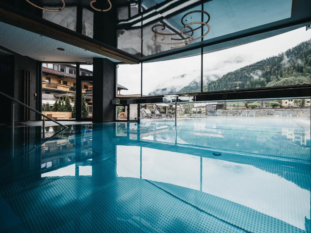 hotels with balcony in Pertisau