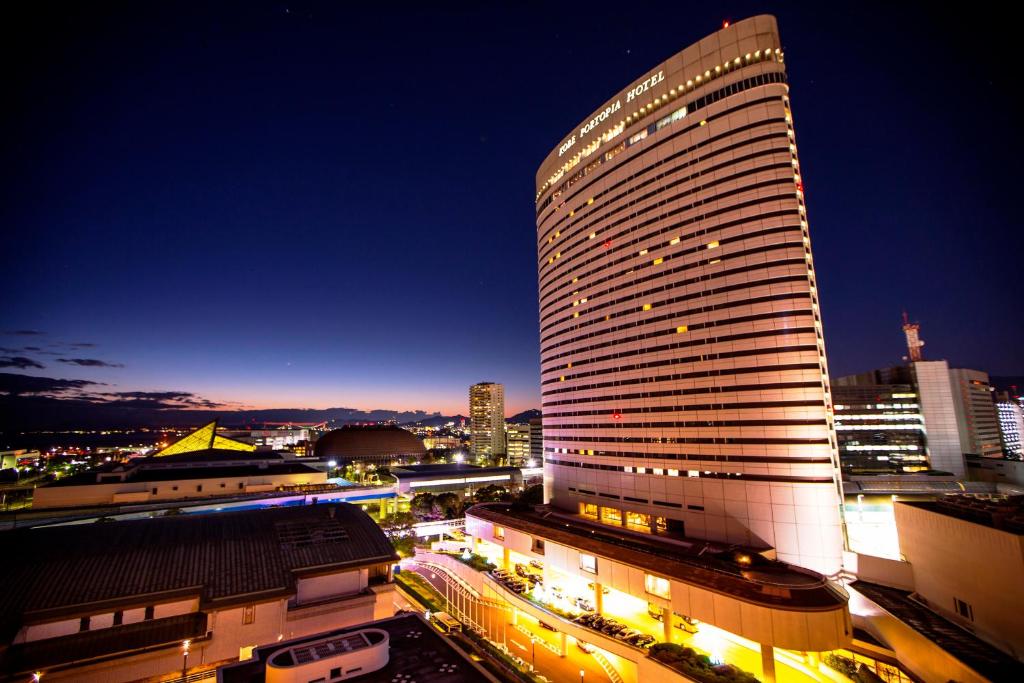 hotels with balcony in Kobe