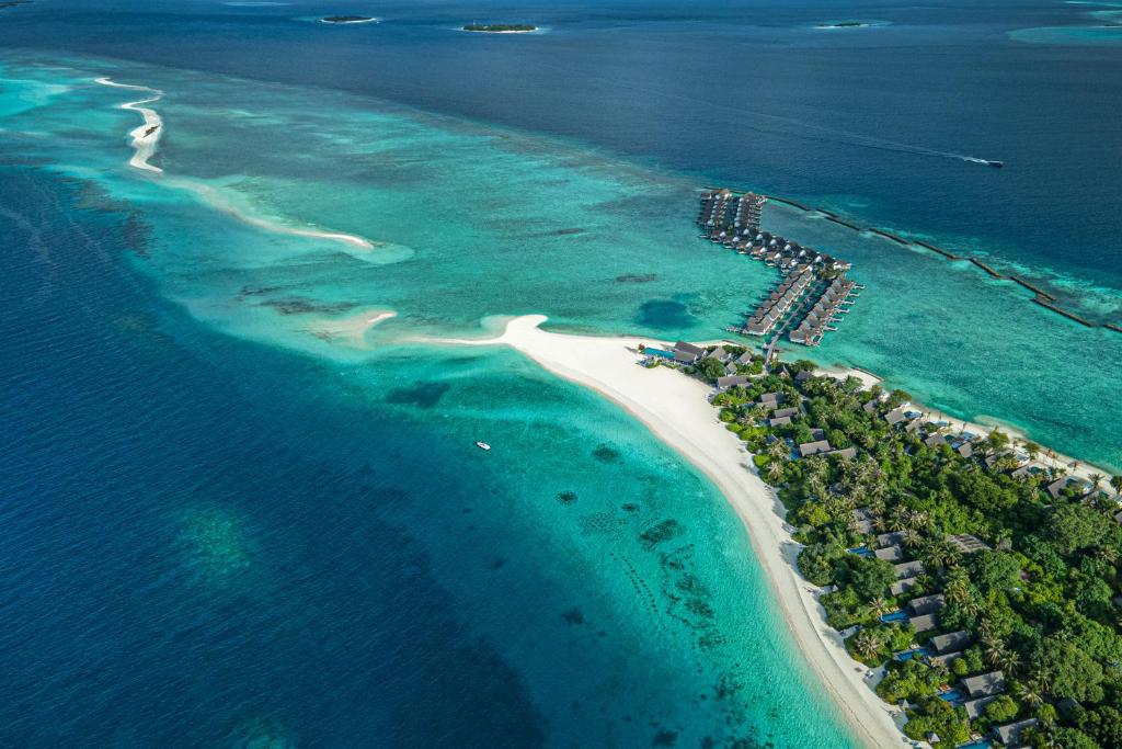 hotels with balcony in Baa Atoll