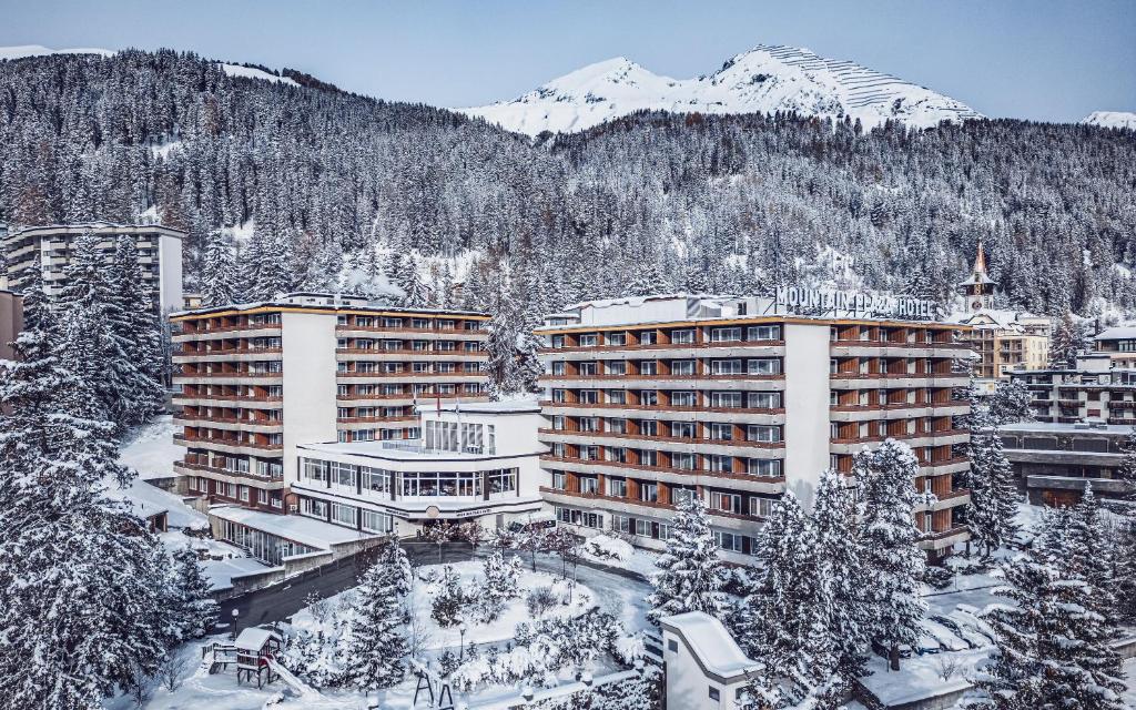 hotels with balcony in Davos