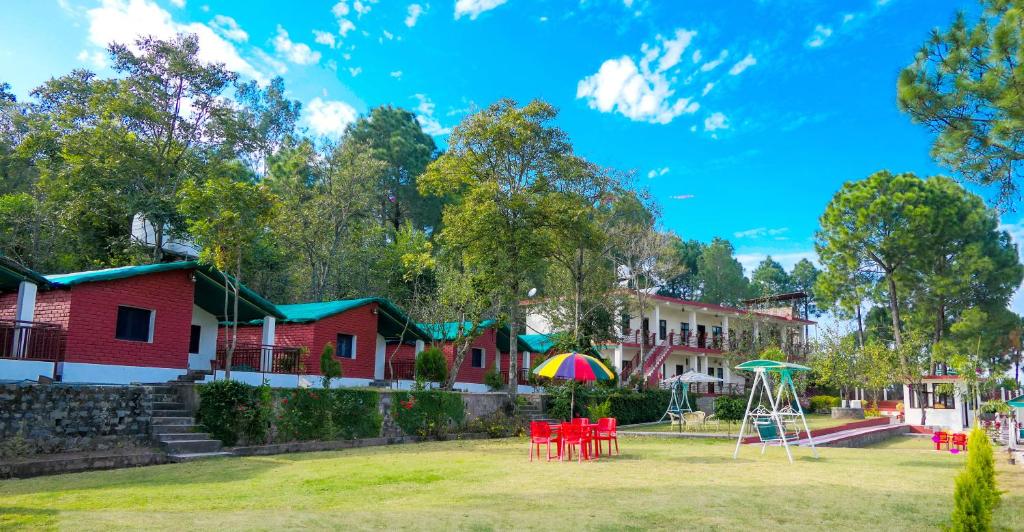 hotels with balcony in Kasauli