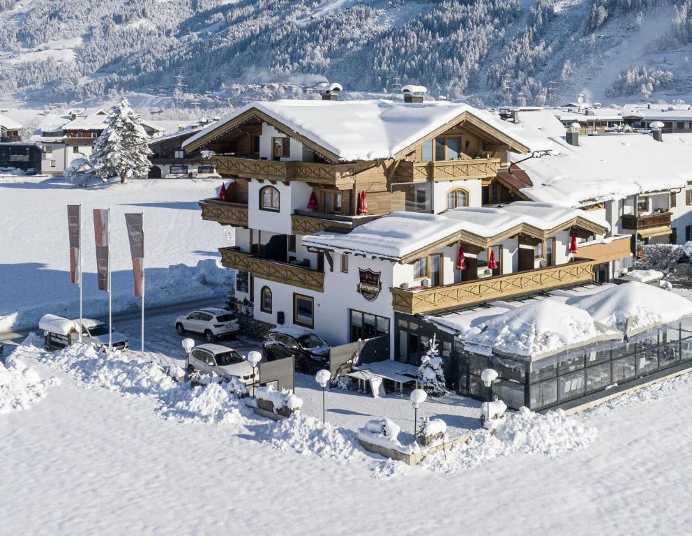 hotels with balcony in Zell Am Ziller