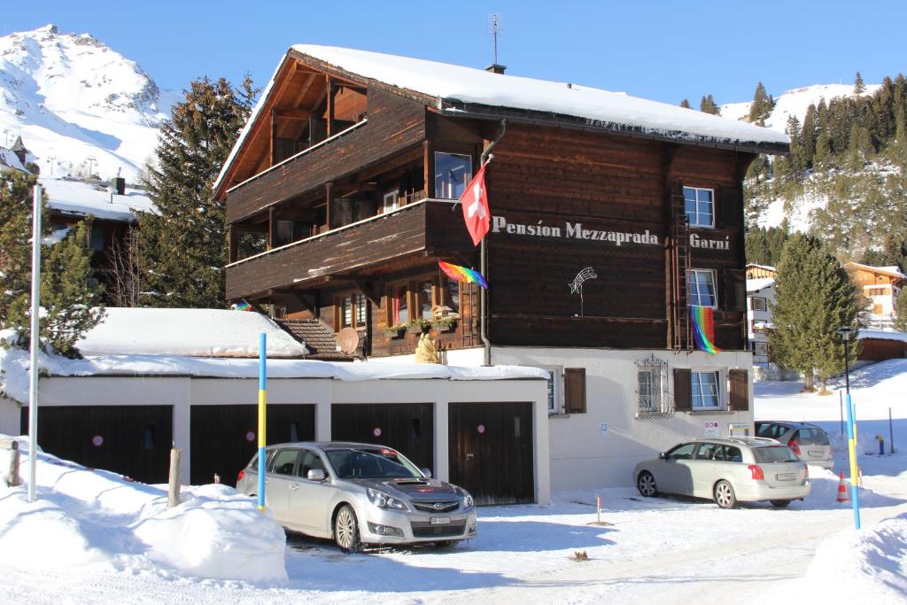 hotels with balcony in Arosa