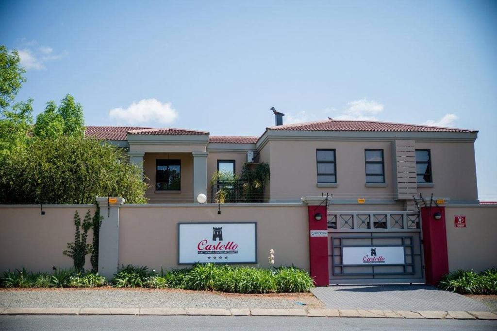 hotels with balcony in Bloemfontein