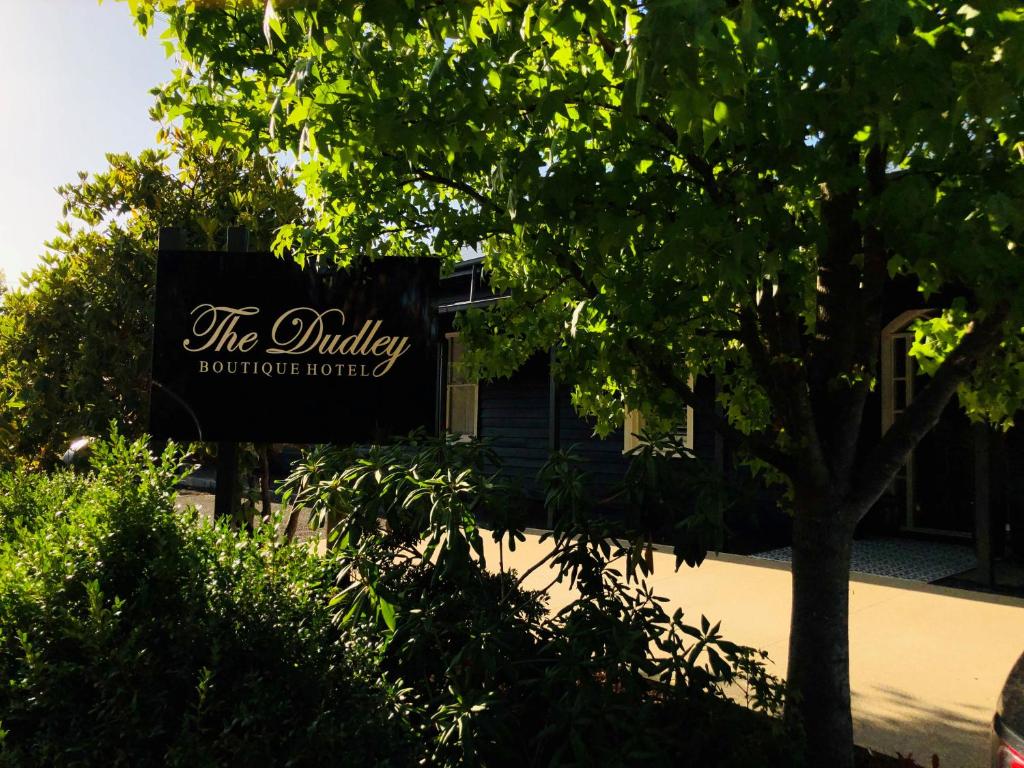 hotels with balcony in Daylesford