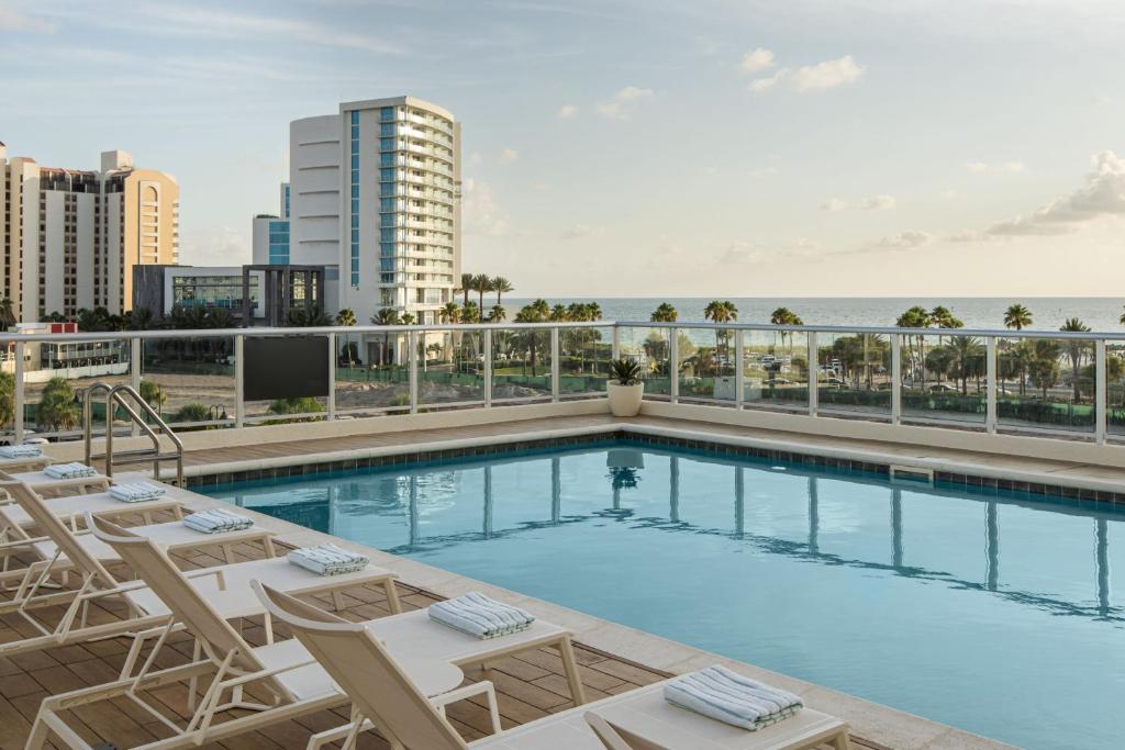 hotels with balcony in Clearwater Beach