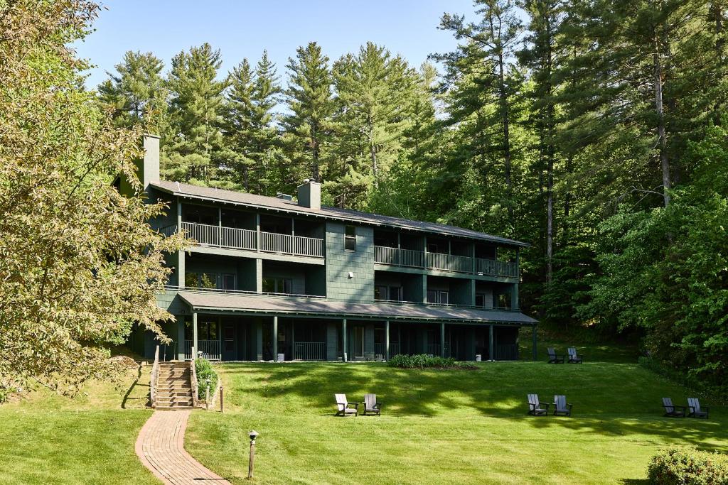 hotels with balcony in Vermont