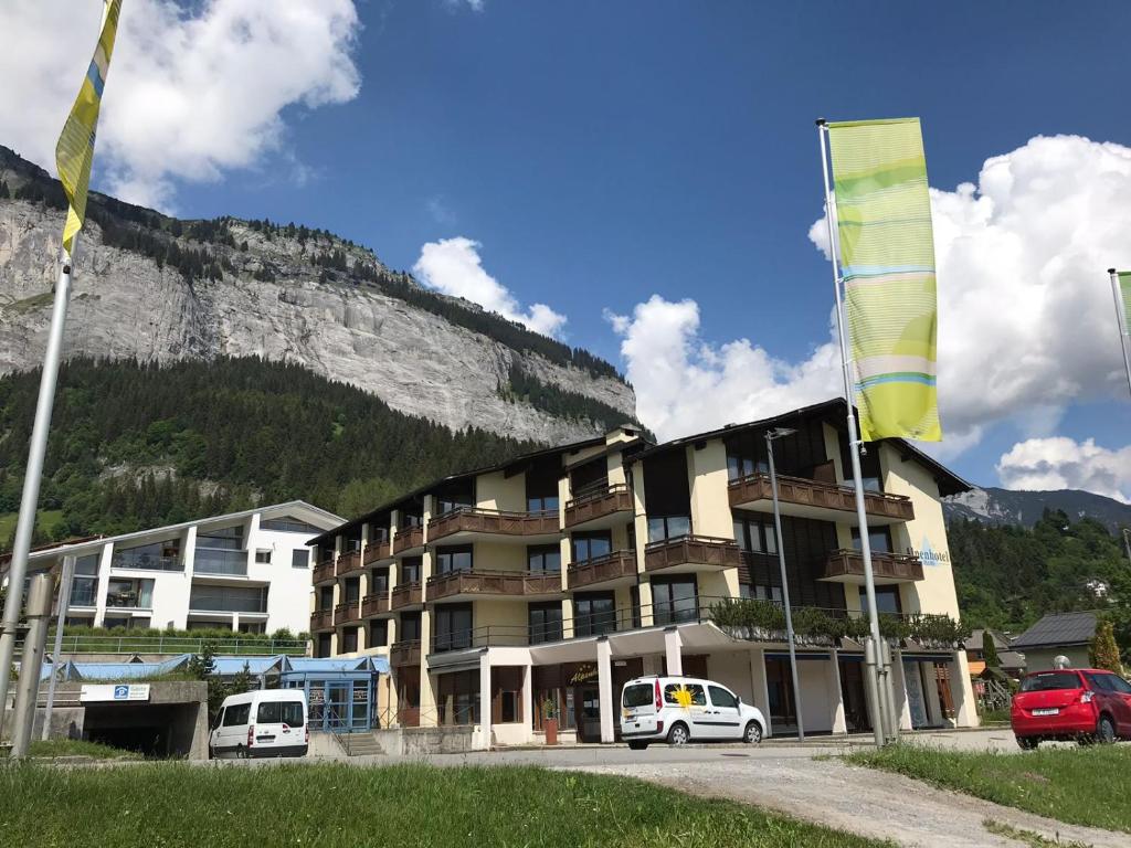 hotels with balcony in Flims