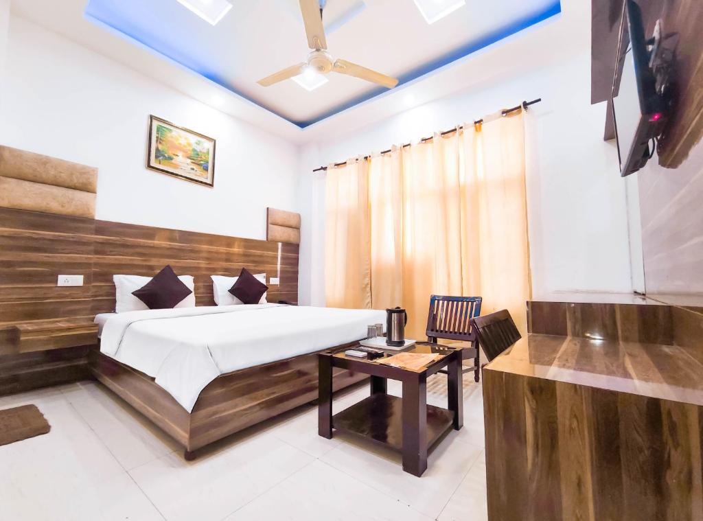 hotels with balcony in Chandigarh India