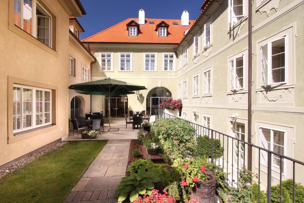 hotels with balcony in Prague