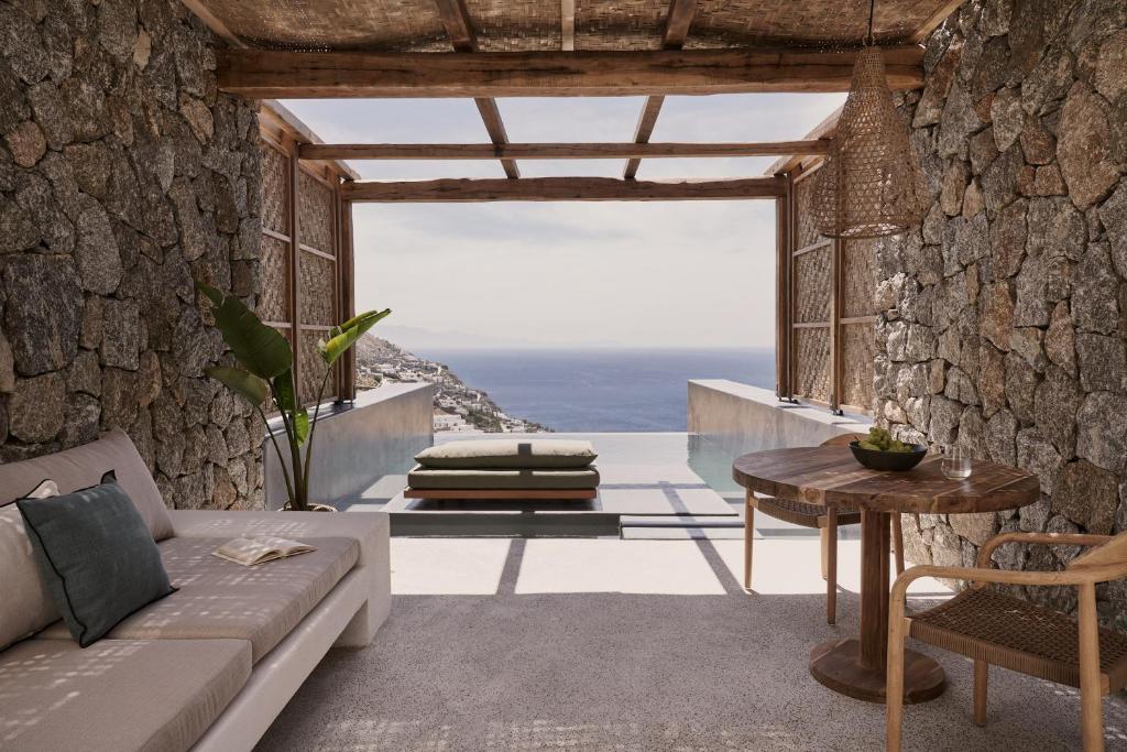 hotels with balcony in Mykonos