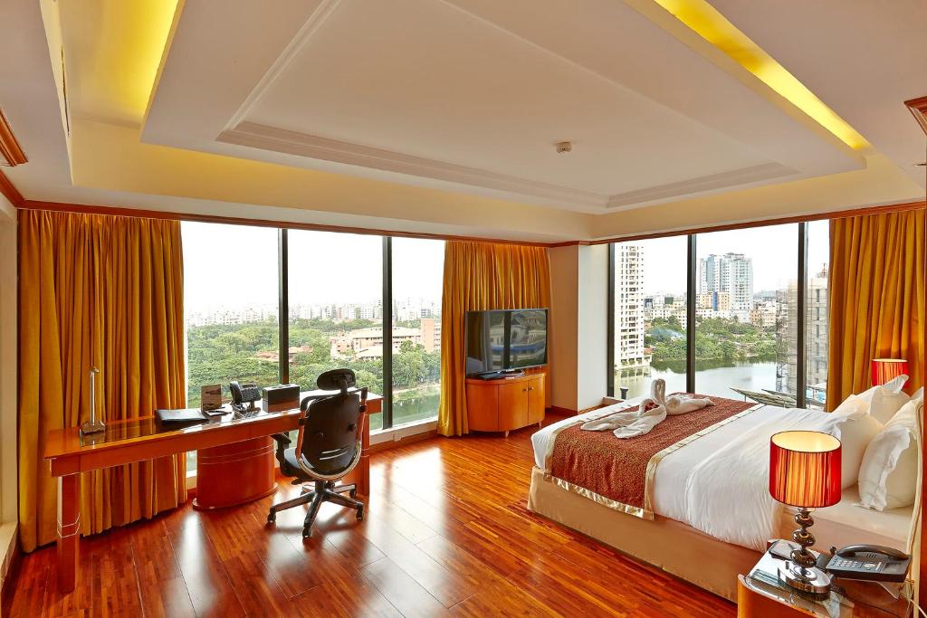 hotels with balcony in Dhaka