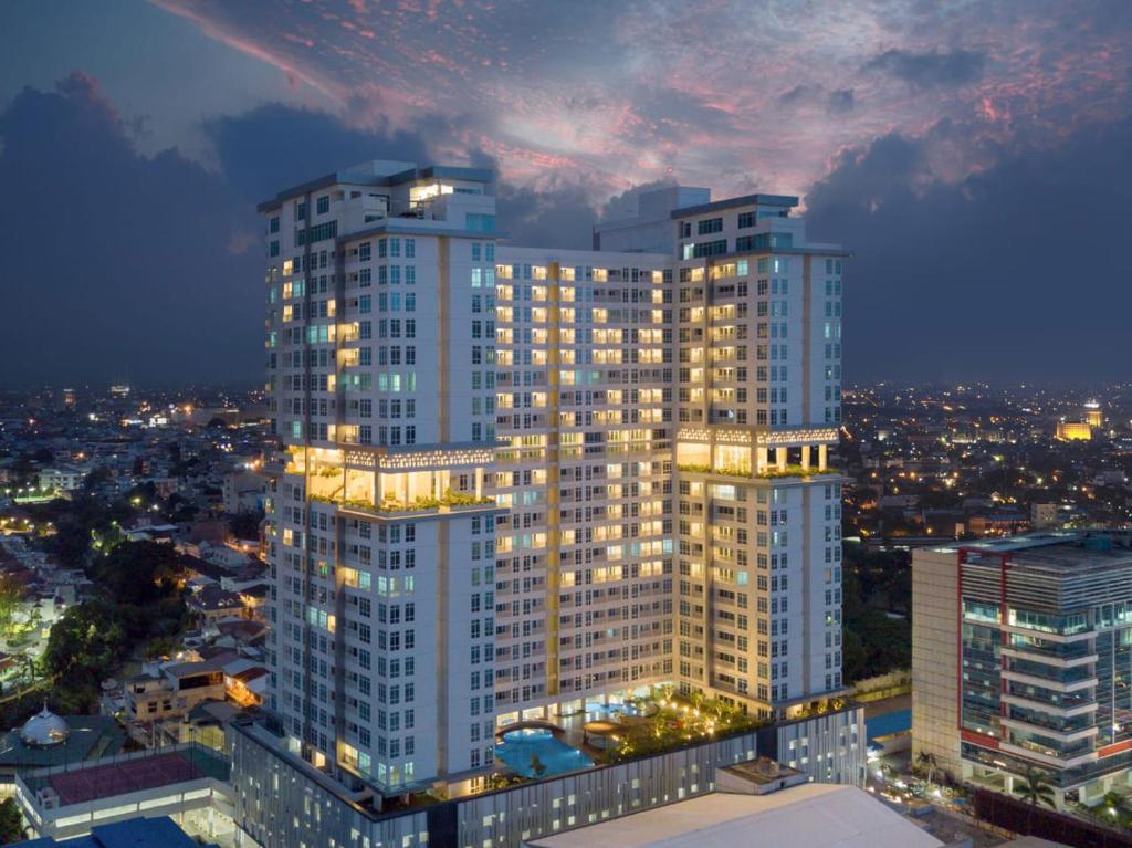 hotels with balcony in Medan