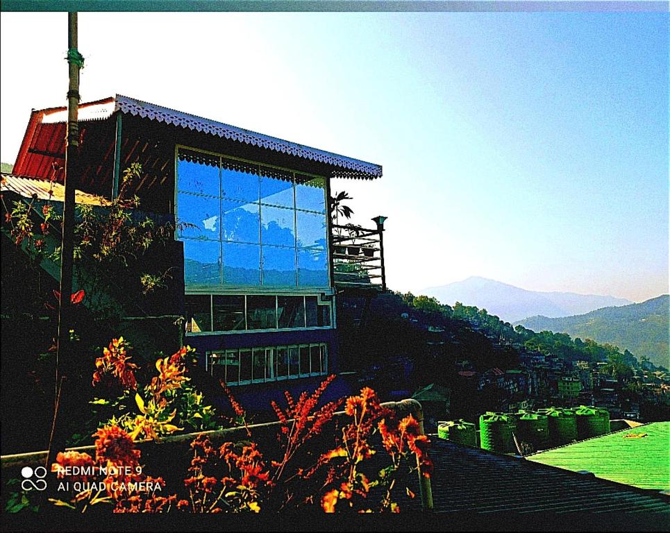 hotels with balcony in Gangtok Namgyal Institute Of Tibetology