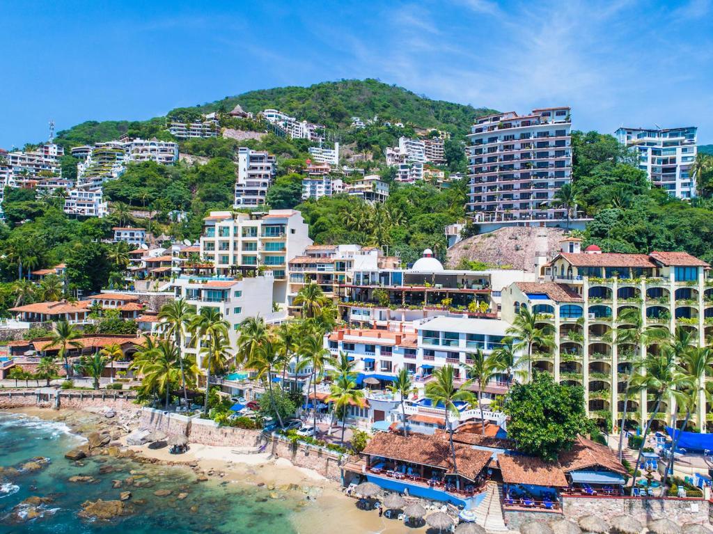 hotels with balcony in Puerto Vallarta Conchas Chinas