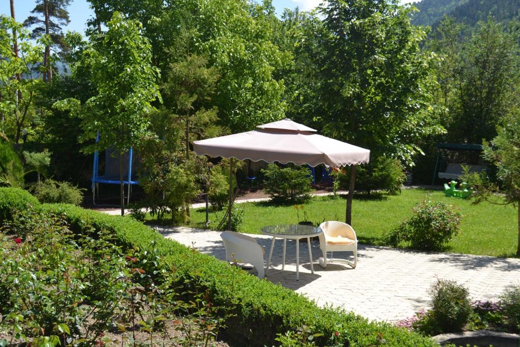 hotels with balcony in Borjomi