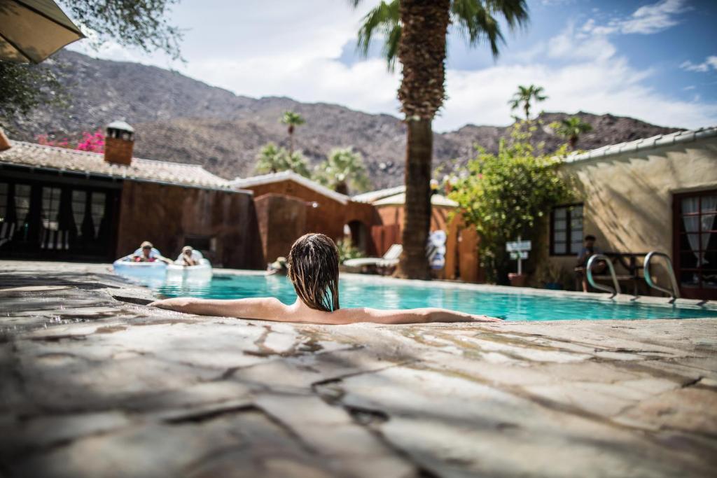 hotels with balcony in Palm Springs Palm Springs Art Museum