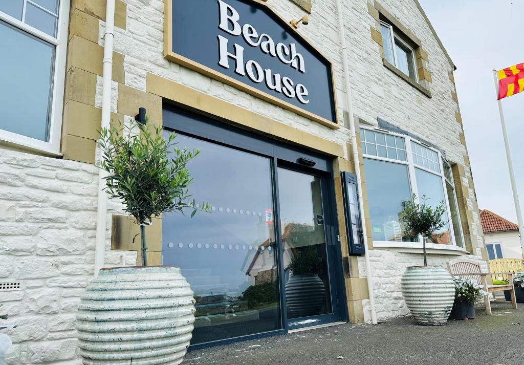 hotels with balcony in Seahouses