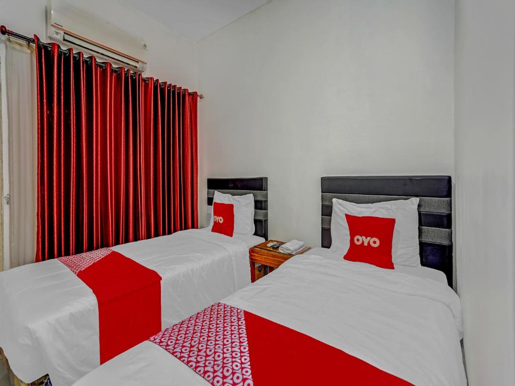 hotels with balcony in Surabaya