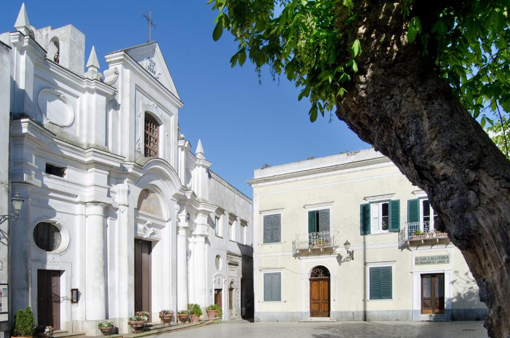 hotels with balcony in Anacapri