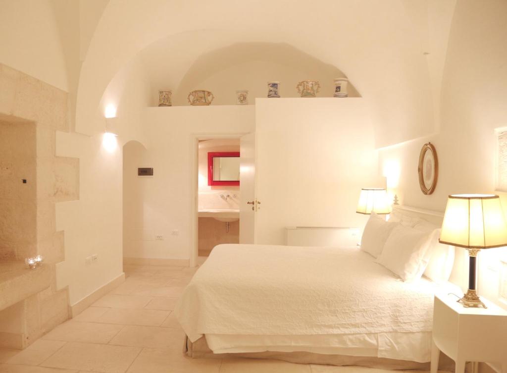 hotels with balcony in Ostuni