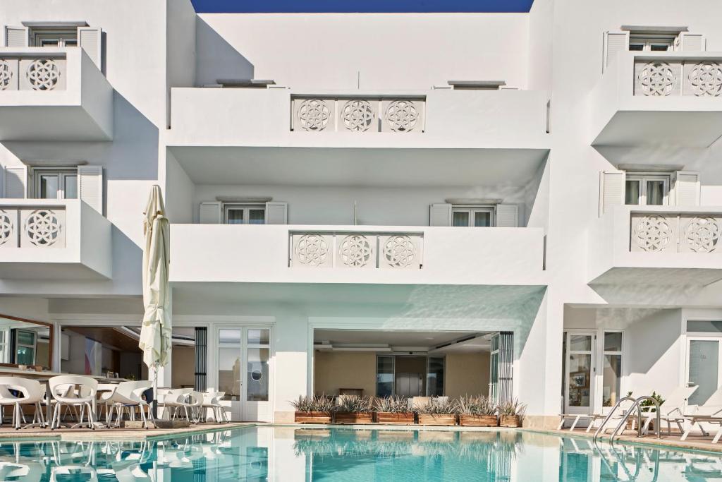 hotels with balcony in Tinos