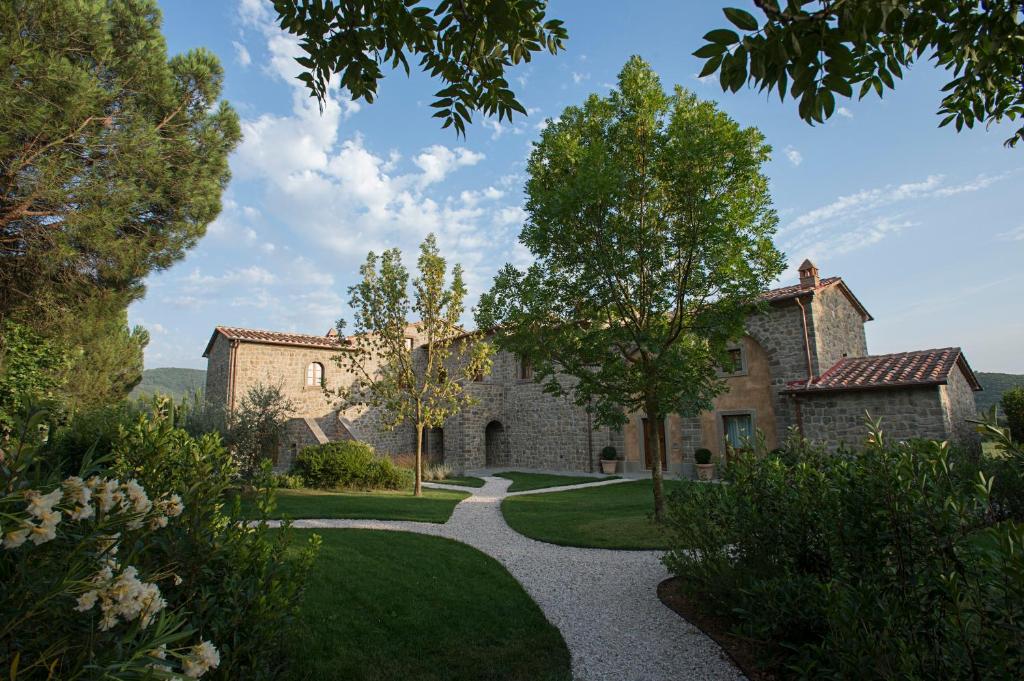 hotels with balcony in Cortona