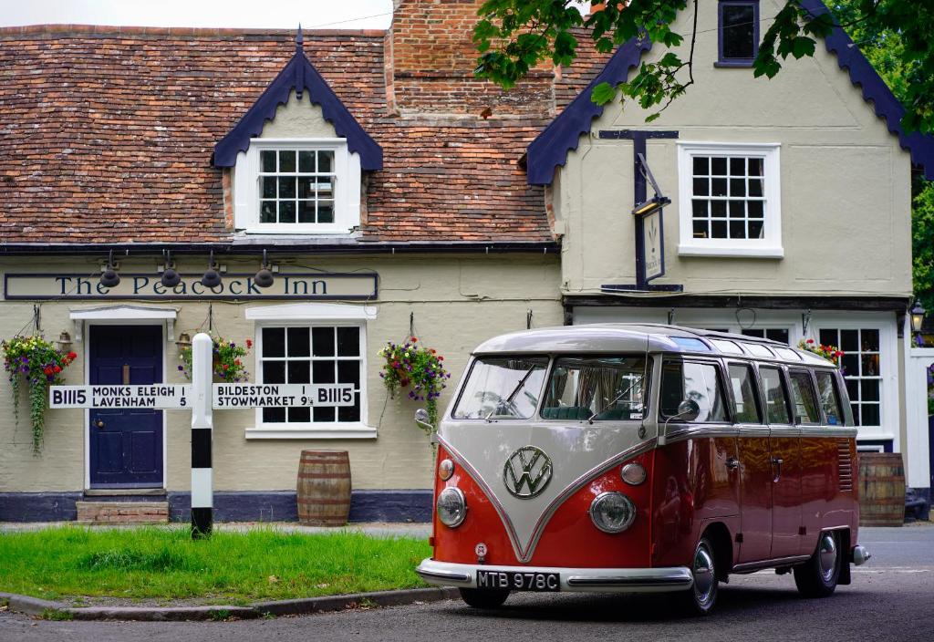 hotels with balcony in Suffolk