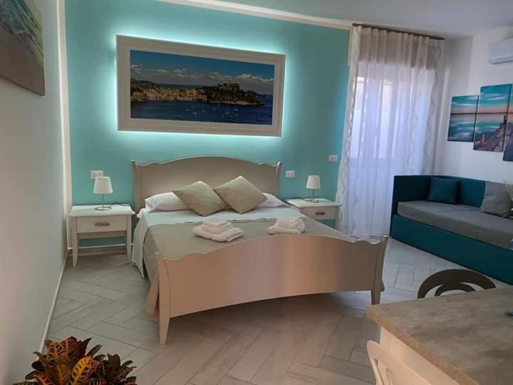 hotels with balcony in Procida