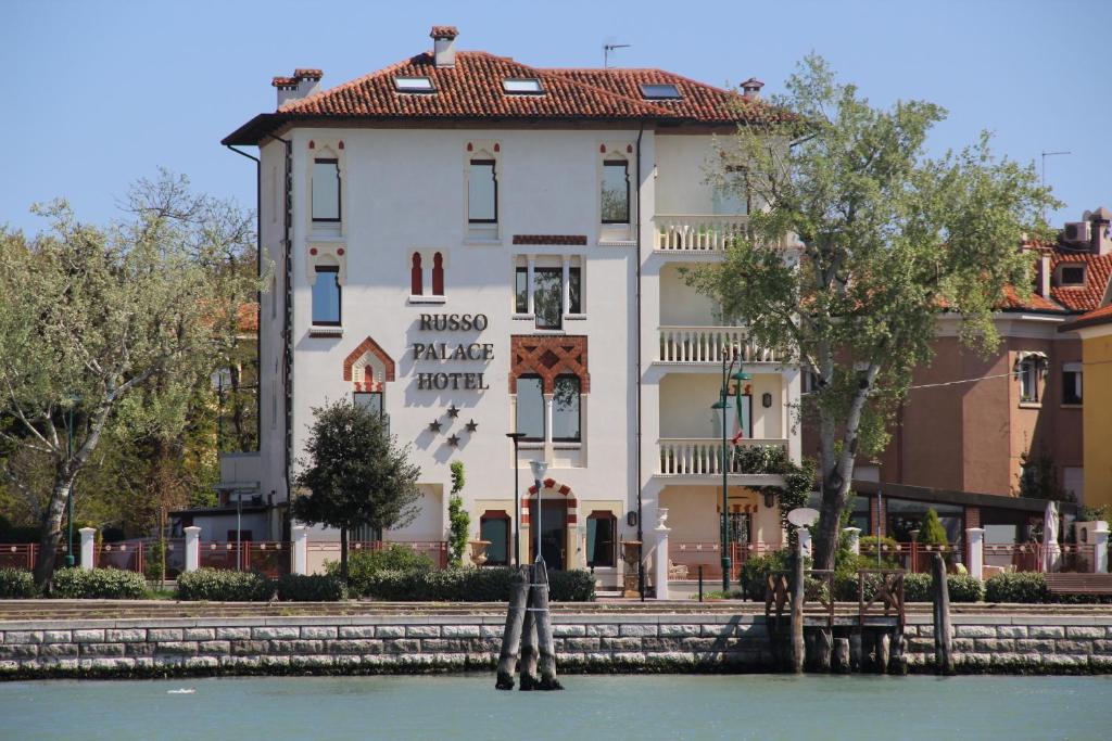 hotels with balcony in Venice Lido