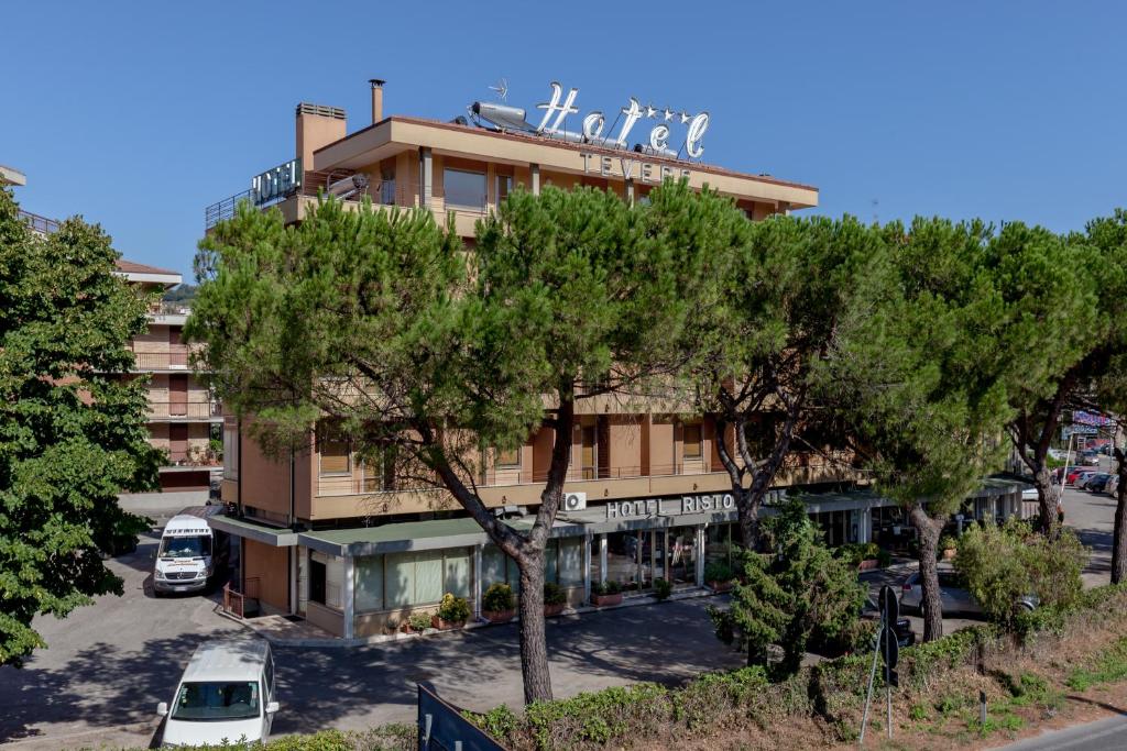 hotels with balcony in Perugia