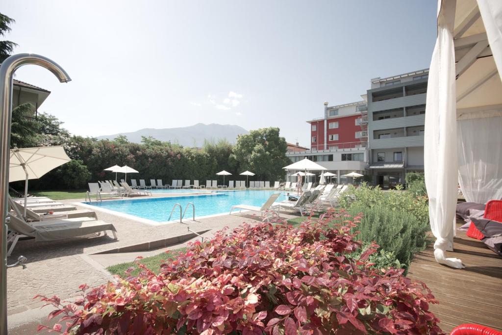 hotels with balcony in Riva Del Garda