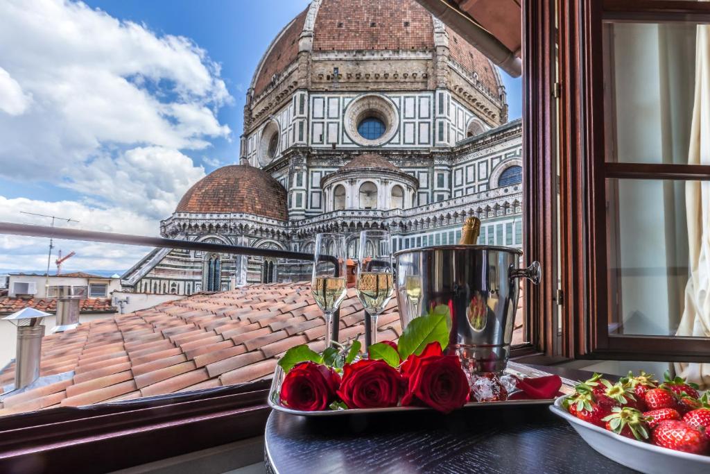 hotels with balcony in Florence