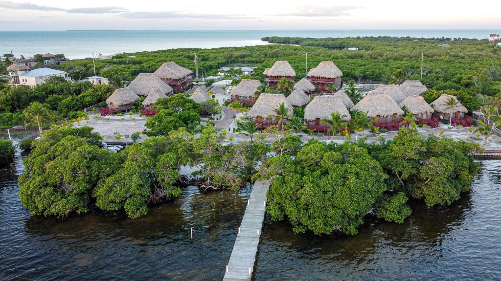 hotels with balcony in Caye Corker