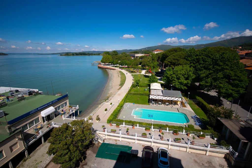 hotels with balcony in Umbria